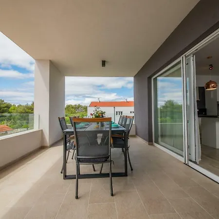 Holiday home Holiday Marilu Biograd Na Moru